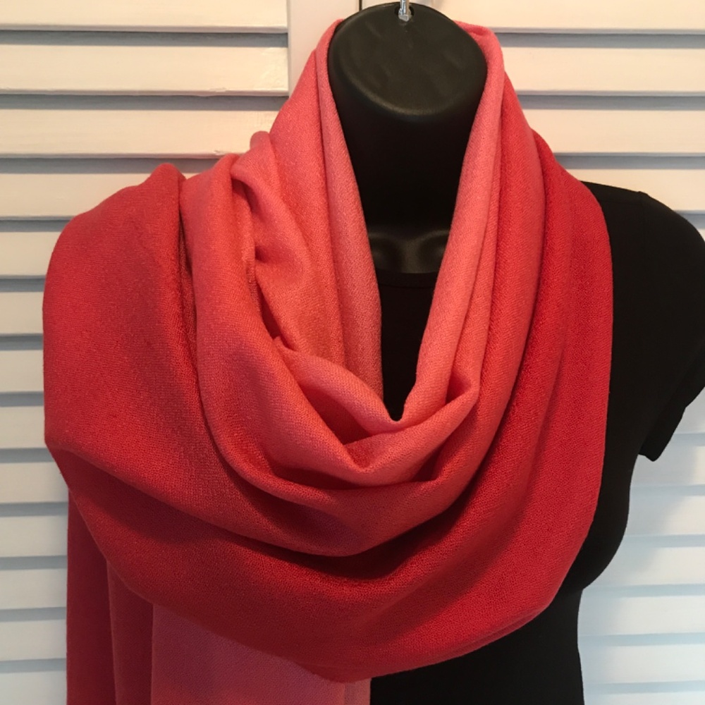 Ombre Scarf- Large! EUC 2/$25 - Picture 6 of 13